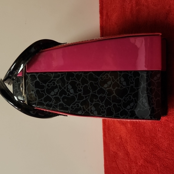 Monster High, Make up or Multi-purpose Hard Cover Bag. - Picture 9 of 16